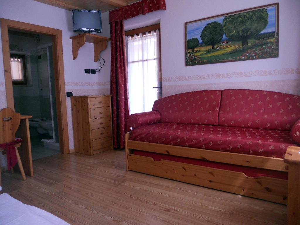 קאבאלס Hotel Garni Salvanel חדר תמונה